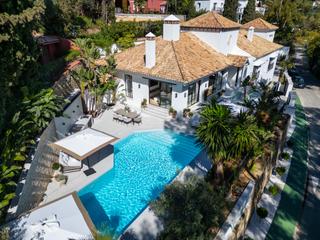 Casa a La Quinta. Villa de lujo en el herrojo, benahavis