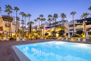 Apartament a Puente Romano. Exclusivo apartamento de 3 dormitorios en marbella golden mile