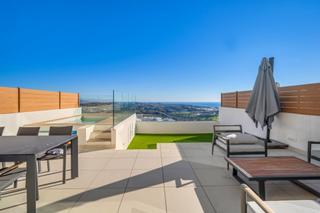 Apartament a Riviera del Sol. Piso deluxe con piscina privada y vista al mar