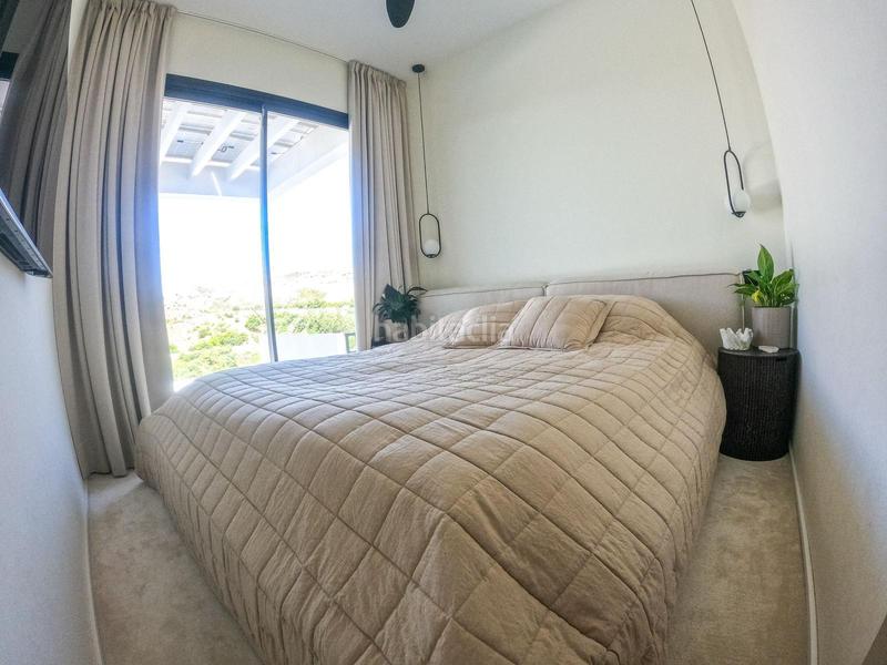 Foto 1c07c370-ca1d-40b5-b76c-c1cfc3bbd11f. Lloguer casa amb aparcament piscina a La Alquería Benahavís