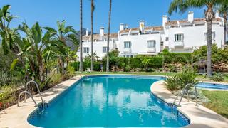 Maison jumelée à Lomas de Marbella Club. Exclusiva casa adosada de lujo en las lomas del marbella club, m
