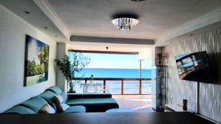 Apartament a Zona Centro Comercial Torrequebrada. Apartamento en primera línea de playa en benalmádena costa con v