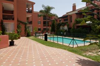 Planta baixa a Marbesa. Exclusivo apartamento en planta baja en marbesa, marbella este