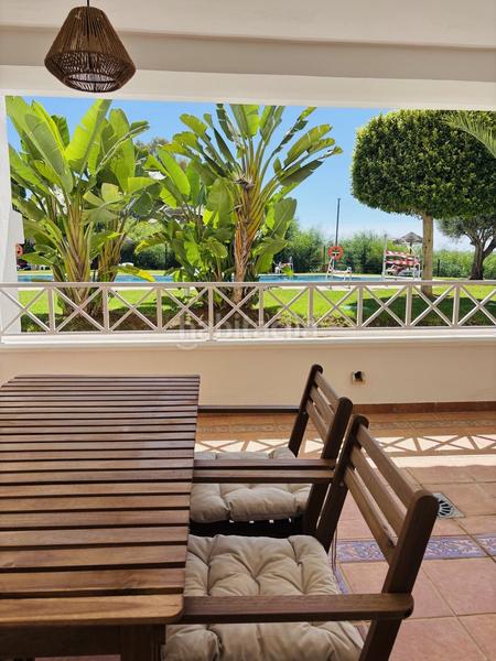 Foto 39a569fb-f4a9-4c9f-a5ab-c1edcd9d789e. Alquiler planta baja apartment for longterm rent in golf Río Real en Marbella