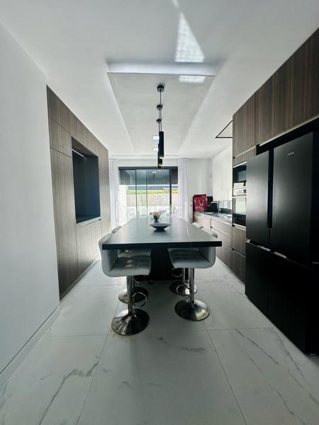 Foto 45d11d79-7bc5-4167-9c81-e76ce9c45cbf. Rent house with parking pool in Las Lomas de Río Verde Marbella