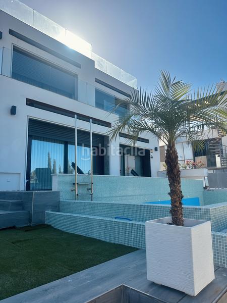 Foto a1e04294-a4f4-455c-956e-25b13a95c528. Location maison avec parking piscine dans Las Lomas de Río Verde Marbella