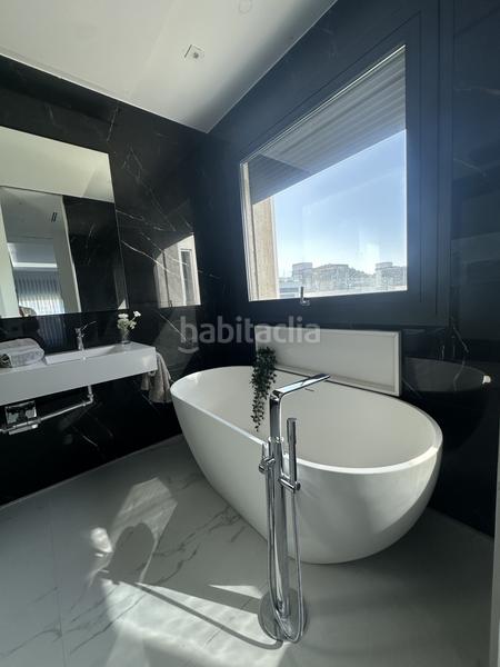 Foto f8795941-5563-4d81-b15d-59c48e78d9a1. Location maison avec parking piscine dans Las Lomas de Río Verde Marbella