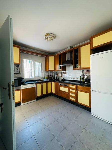 Foto 1aeb9c8c-dc86-4c0b-9b23-e7d587f559e8. Location maison jumelée avec chauffage parking piscine dans Marbella