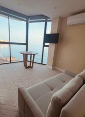 Appartement à Calahonda. Apartamento reformado en primera línea de playa con vistas panor