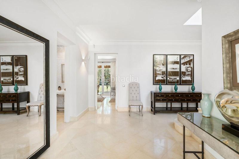 Foto f0613765-c25d-4ff3-9d0d-a722e9e1d381. Alquiler casa en Sierra Blanca Marbella