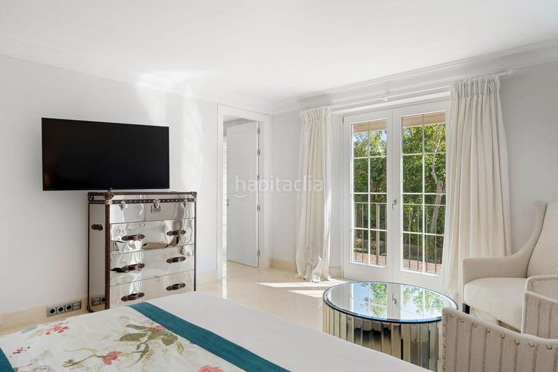 Foto 9a1522bc-4a54-4b93-885f-8501e70901e7. Miete haus mit parking pool in Sierra Blanca Marbella