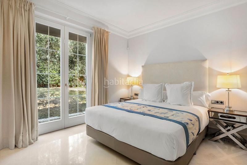 Foto 404eda21-cbfb-4f31-b353-408ec786804f. Rent house with parking pool in Sierra Blanca Marbella