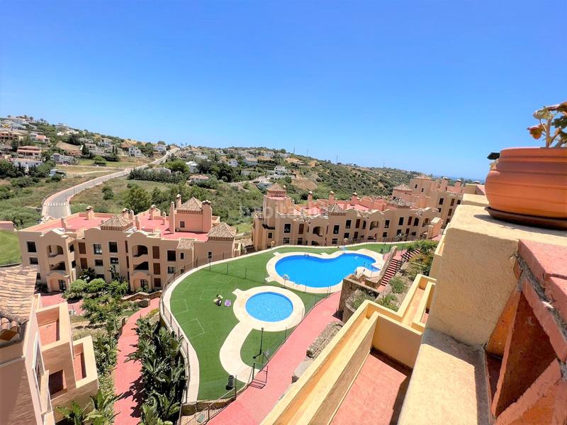 Foto e3c8b70e-beff-4580-8d08-074fd0dd6504. Àtic amb aparcament piscina a Valle Romano Golf Estepona