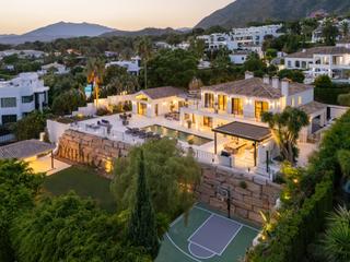 Maison à Sierra Blanca. Exclusiva villa de lujo en rocio de nageles, marbella golden mil