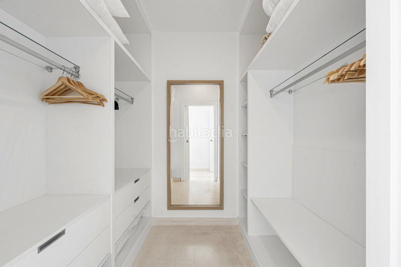 Foto a14473c3-47a9-4d21-9426-679b99cfc77f. Casa amb aparcament piscina a Cabopino - Artola Marbella