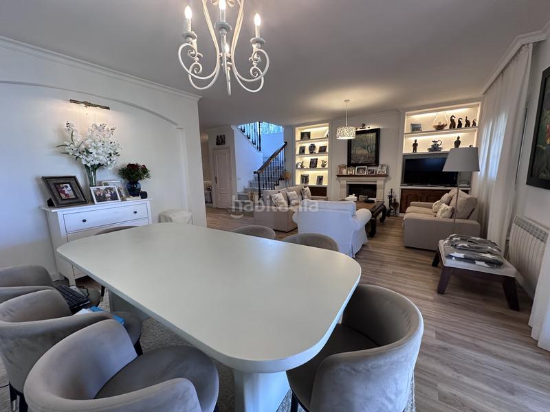 Foto 496b3ac4-e77e-4fd3-b8be-f0af603a1cca. Casa villa en monte biarritz en Centro Estepona