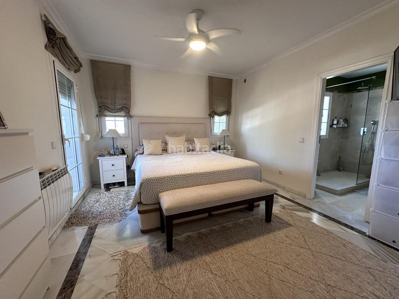 Foto 94a6ab69-d720-4298-adbc-41255ec5dc62. Casa villa en monte biarritz en Centro Estepona