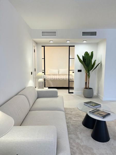 Foto a5d350c4-f0af-4386-9d46-a946f3fa5289. Piano terra con piscina in Nueva Andalucía centro Marbella