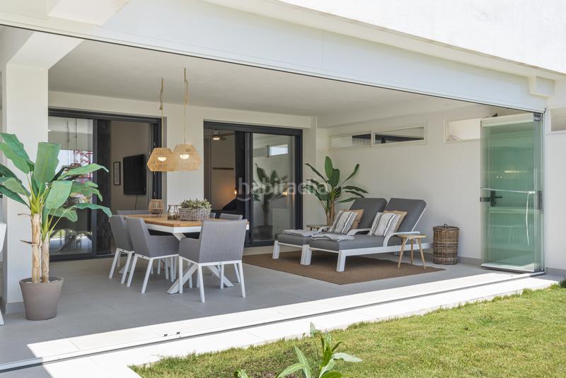 Foto d3eb5660-14aa-4f2e-8525-895f8dd41bf4. Piano terra con parcheggio piscina in Estepona golf Estepona