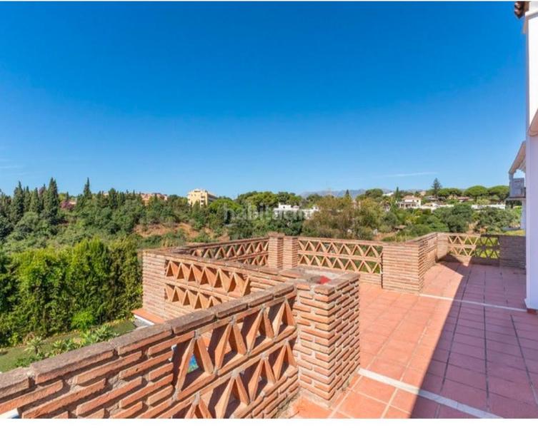 Foto 70ebba02-d46b-44f7-9354-f2a2375607c2. Casa con parcheggio piscina in Elviria Marbella