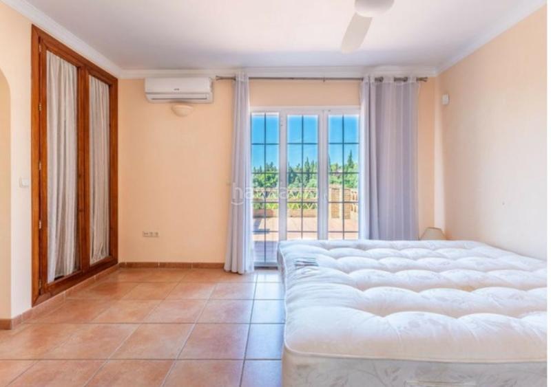 Foto 9e529efc-b4f4-4c4d-9c4f-290e200b4937. Casa con parcheggio piscina in Elviria Marbella