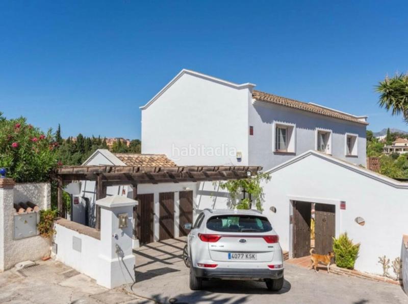 Foto c6d0026b-4c6b-4a38-98f5-608ff232c6ba. Casa con parcheggio piscina in Elviria Marbella