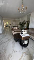 Apartamento en Lomas de Marbella Club. Lujoso apartamento de dos dormitorios a 1 minuto del codiciado p