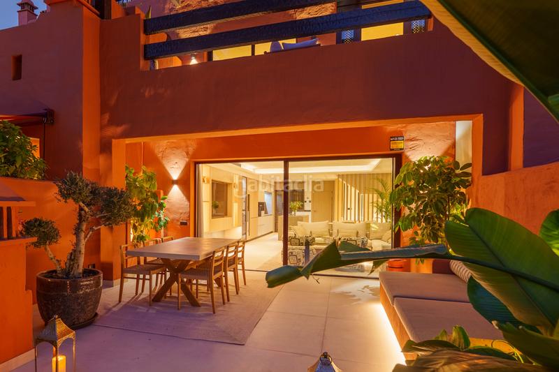 Foto 08fd66b4-a1bf-465d-8664-7d7de55baca3. Casa a schiera con parcheggio piscina in lomas de Marbella club Marbella