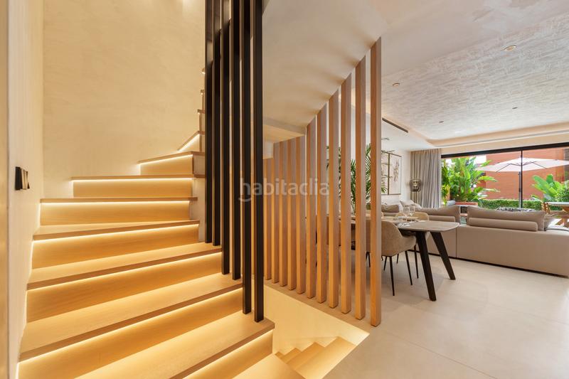 Foto 3273bb47-6361-48c0-906e-f3ff3d3e0818. Casa a schiera con parcheggio piscina in lomas de Marbella club Marbella