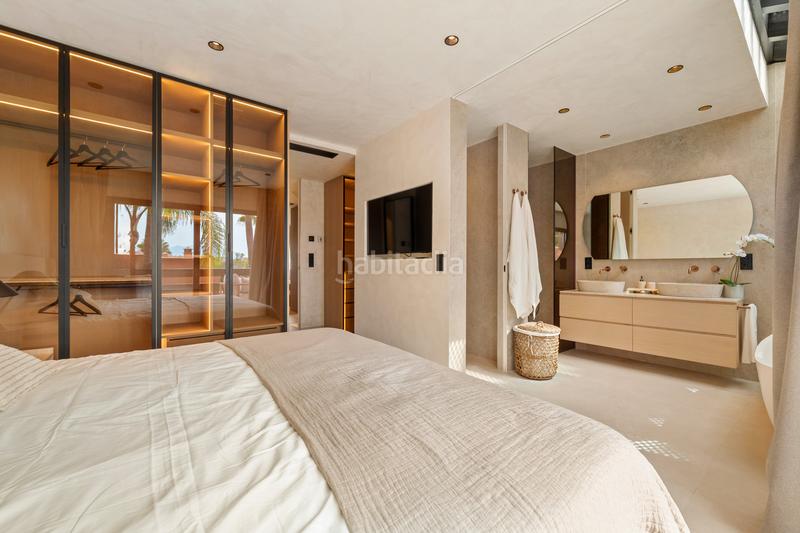 Foto 7feb9839-1f36-436b-b9d0-43e8b2d82bf7. Casa a schiera con parcheggio piscina in lomas de Marbella club Marbella