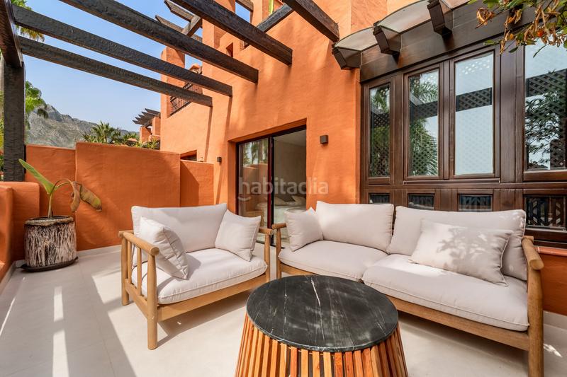 Foto b2420104-70fb-4676-ba49-65907ecbcd23. Casa a schiera con parcheggio piscina in lomas de Marbella club Marbella