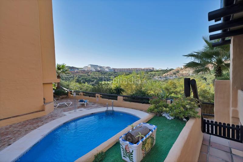 Foto 5c4f26fe-a6b3-4ed3-82fc-0e26f50cfbc0. Rez-de-chaussée avec chauffage parking piscine dans Manilva