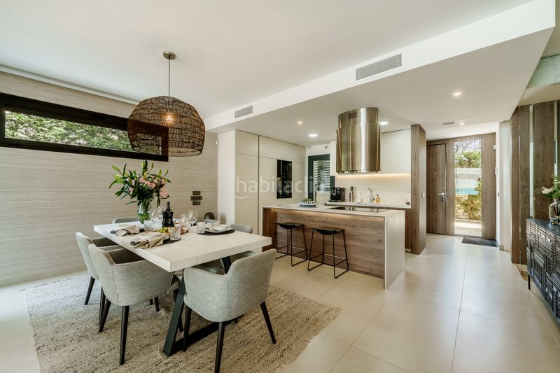 Foto a88eae87-84b0-4c8c-b44a-333e50008b0f. Doppelhaus in isabel clara eugenia 5 in Puerto Banús Marbella