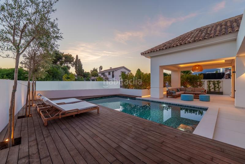 Foto 127470aa-eea6-4ff0-98f4-e2dd8076459e. Casa amb aparcament piscina a Nueva Alcántara Marbella