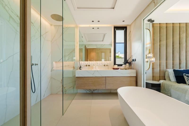 Foto 27812256-7308-40b4-acec-38d8c7110612. Casa amb aparcament piscina a Nueva Alcántara Marbella