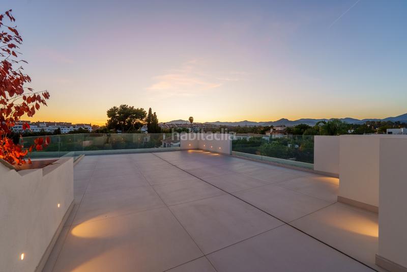 Foto f3cb9222-e09d-4a64-a1a9-a674d661d08a. Casa amb aparcament piscina a Nueva Alcántara Marbella