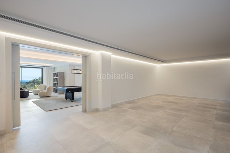Foto c8b194a7-cdf9-4488-b899-055c5e8c8719. Casa amb aparcament piscina a El Madroñal Benahavís