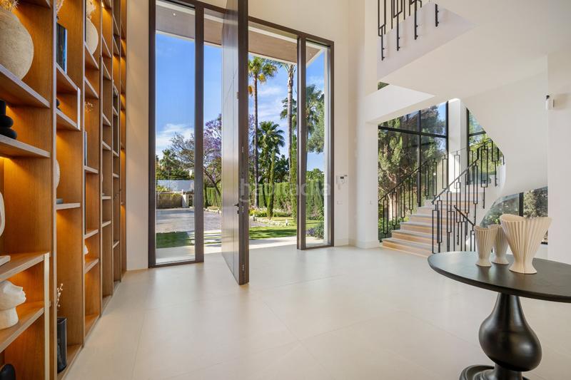 Foto b44df9e0-a965-41aa-99cb-1c02203924f4. Casa con parcheggio piscina in Los Naranjos Marbella