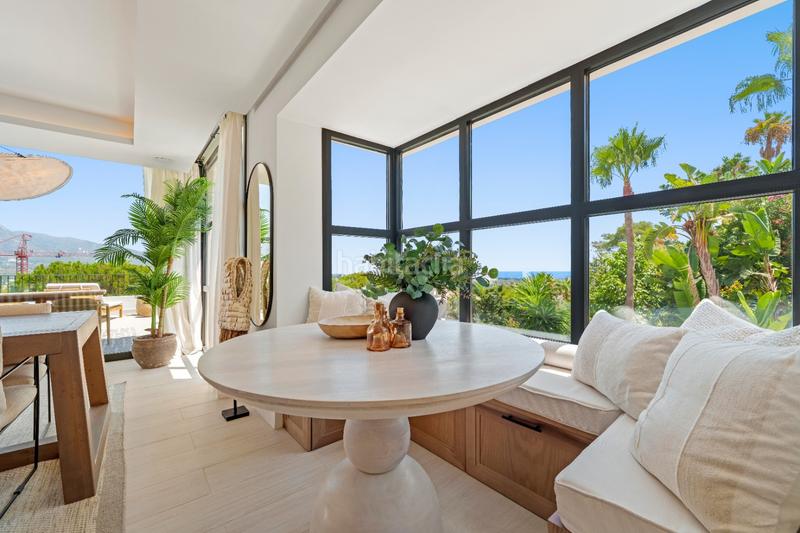 Foto 9f27c207-a94a-4fc7-92fb-f5e326c2e399. Casa con parcheggio piscina in Las Brisas Marbella