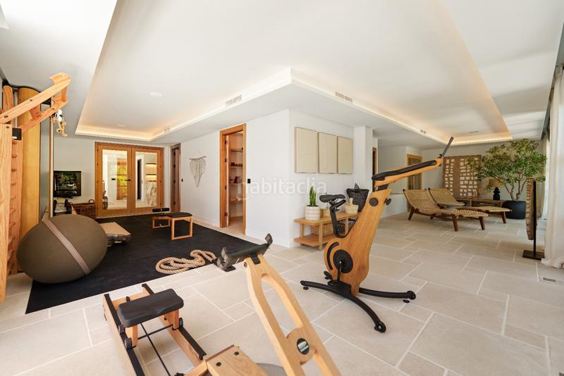 Foto e6788096-fbe1-4f50-a2fe-1f487f684c3a. Casa con parcheggio piscina in Las Brisas Marbella