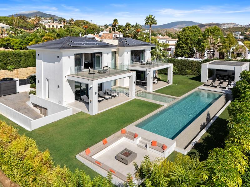 Foto 63d9375a-153d-4687-91c6-0ba470e792cb. House with parking pool in La Quinta Benahavís