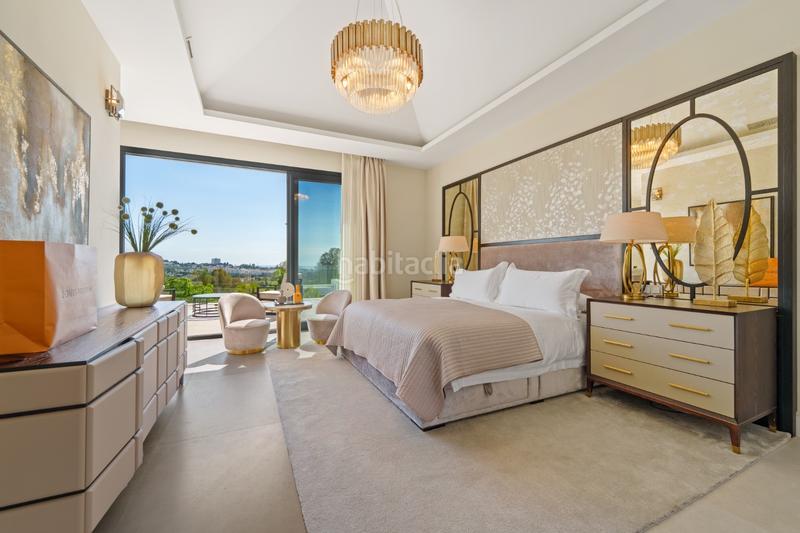 Foto 790f0d33-6378-409e-810d-6b3cf2d32ecc. House with parking pool in La Quinta Benahavís