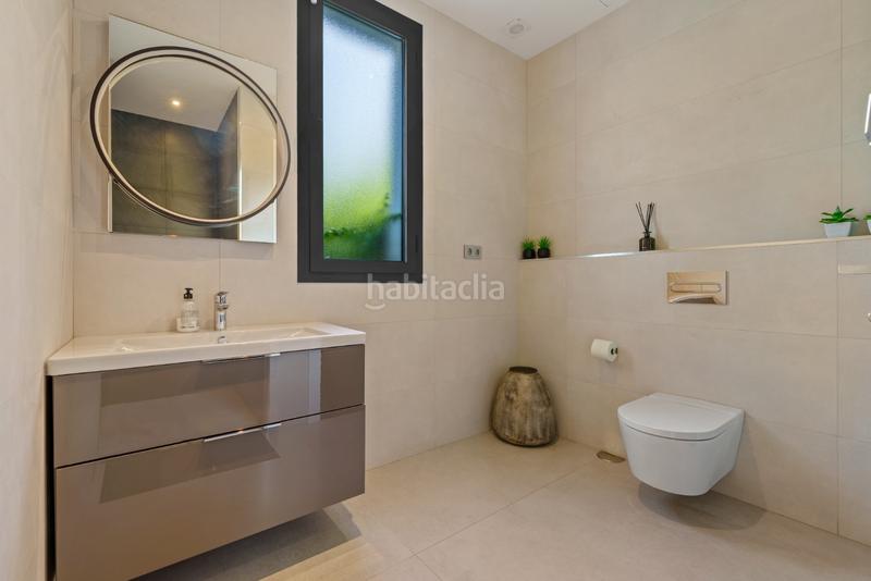 Foto b02d8b20-a684-4dfb-a1e4-5c5c566dbeb8. House with parking pool in La Quinta Benahavís