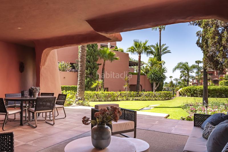 Foto c063adda-acdd-49b2-b4cf-03f78f9f9ce4. Planta baixa amb aparcament piscina a Guadalmansa Estepona