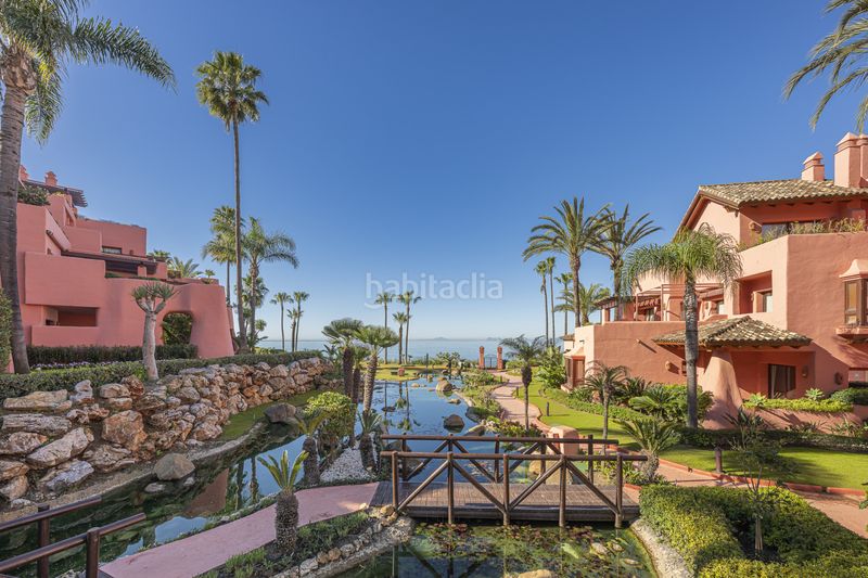Foto 5dbd6146-85be-4ed3-a6df-e479fcaa3de7. Apartamento exclusivo apartamento de lujo totalmente renovado junto al mar con amplia terraza, acabados premium y excelentes instalaciones en en Estepona