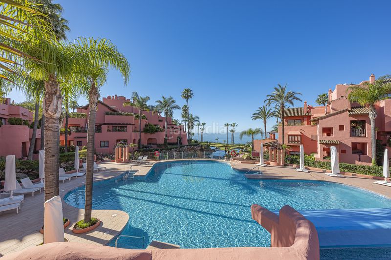 Foto 76c3cc1c-7ab5-44ea-8eb1-4e84959ddd79. Apartamento exclusivo apartamento de lujo totalmente renovado junto al mar con amplia terraza, acabados premium y excelentes instalaciones en en Estepona