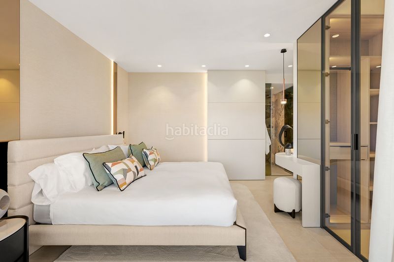 Foto b0de41ad-ff64-4d9c-ade6-8513070ba216. Apartamento exclusivo apartamento de lujo totalmente renovado junto al mar con amplia terraza, acabados premium y excelentes instalaciones en en Estepona