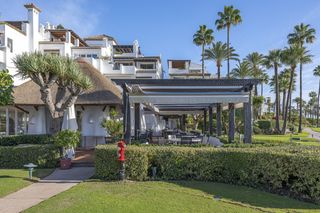 Planta baixa a Zona de Punta Plata. Exclusivo apartamento de 3 dormitorios y 3 baños en planta baja