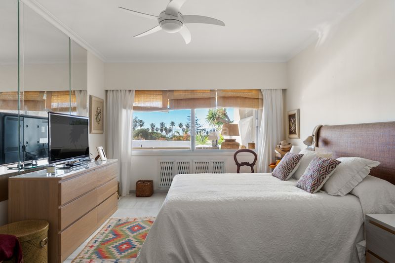 Foto c2877437-1ff6-4303-afd9-667fdfd31038. Apartament amb calefacció aparcament piscina a Guadalmina Baja Marbella