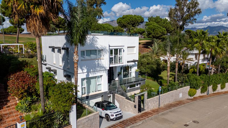 Foto 271af6e8-b4d5-4be3-af0c-9d17cc40e24a. Casa amb calefacció aparcament piscina a La Cala Golf - Lagar Martell Mijas